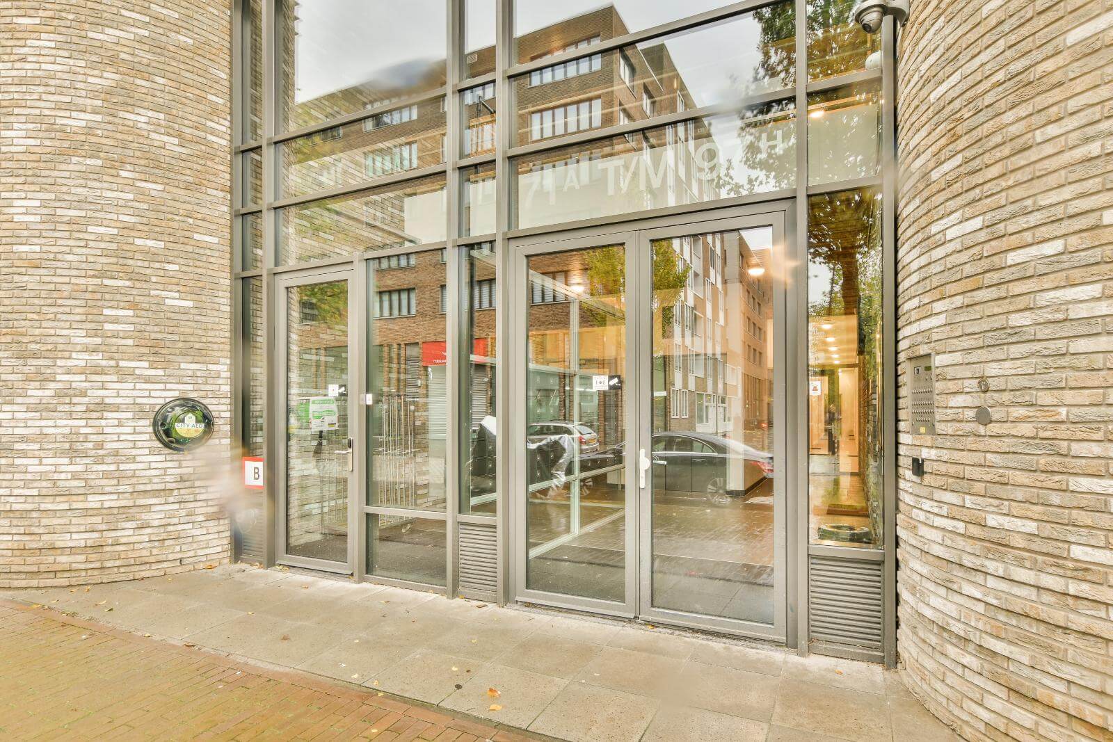 Steel shopfronts